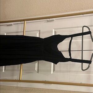 Abercrombie & Fitch Black Sleeveless Smocked-Strap Midi Dress